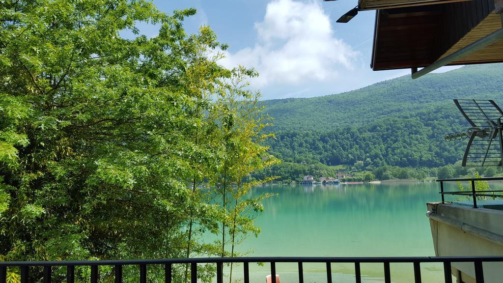 Les Sirenes Hotel Lepin-le-Lac Екстериор снимка