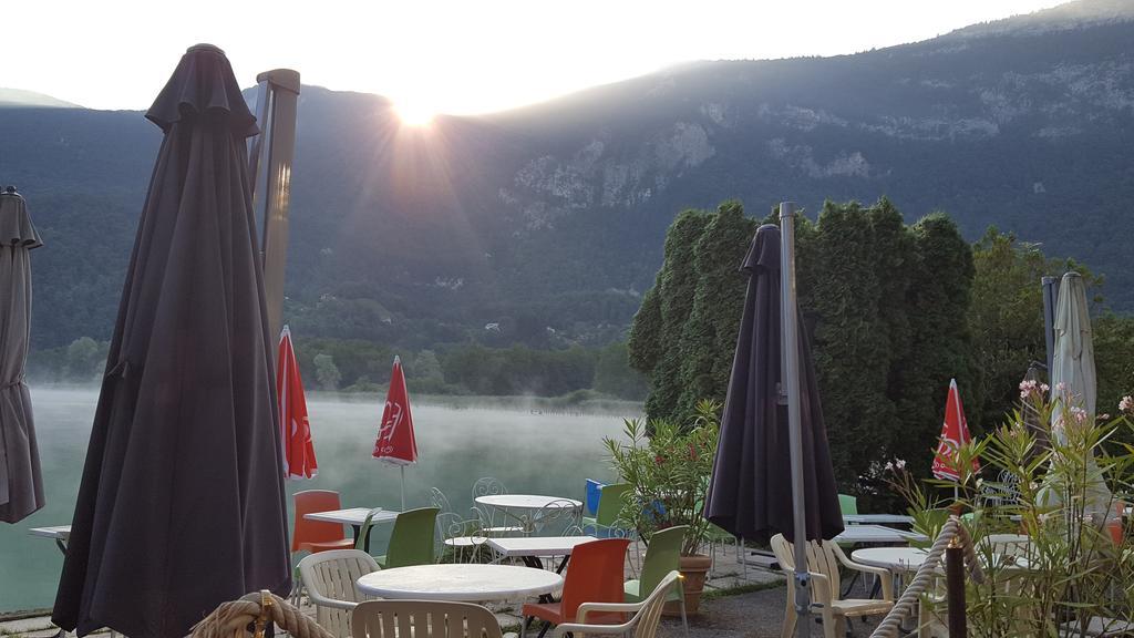 Les Sirenes Hotel Lepin-le-Lac Екстериор снимка